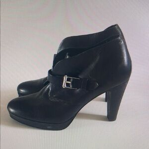 Elegant Black Women's Heeled Ankle Boots